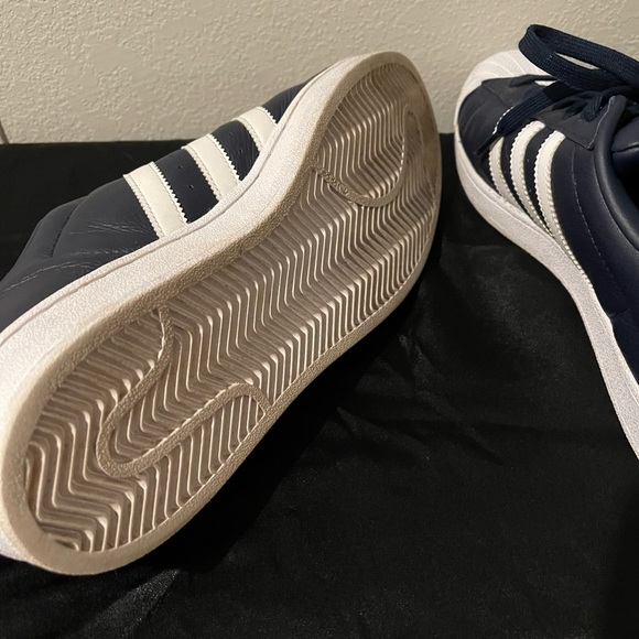 Adidas - Picture 3 of 7